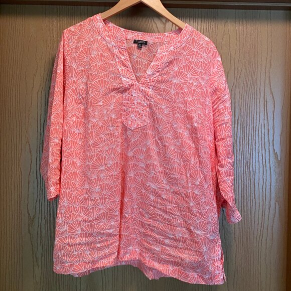 Talbots Woman Petite Peach and White Shell Print 3/4 Sleeve V Neck Top 1Xp - Picture 1 of 4